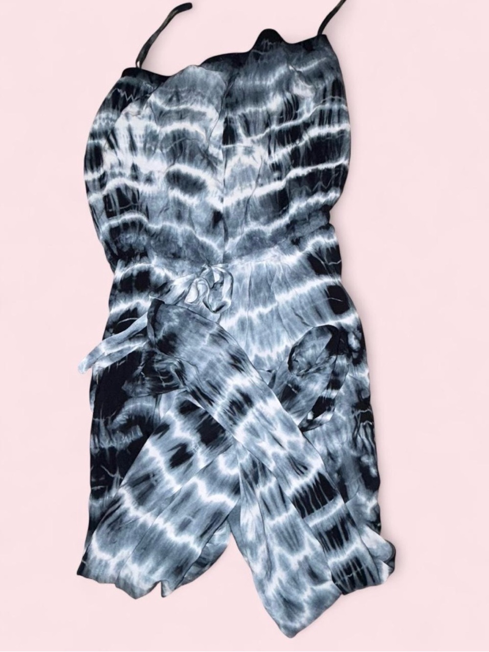 Velvet by Graham & Spencer Black & White Tie-Dye Slip Top